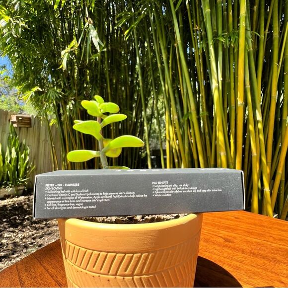 LORAC Pro Soft Focus Longwear Foundation 🌺 new 🌺 11 medium 🌺 30ml - Picture 4 of 4